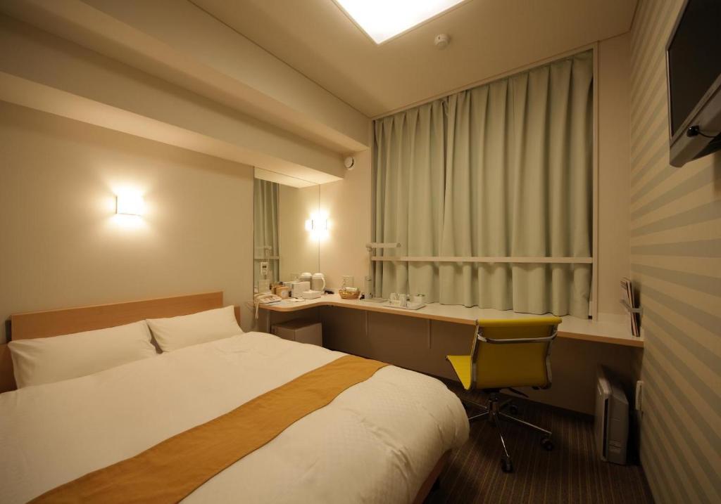 Smile Hotel Matsuyama Мацуяма Стая снимка